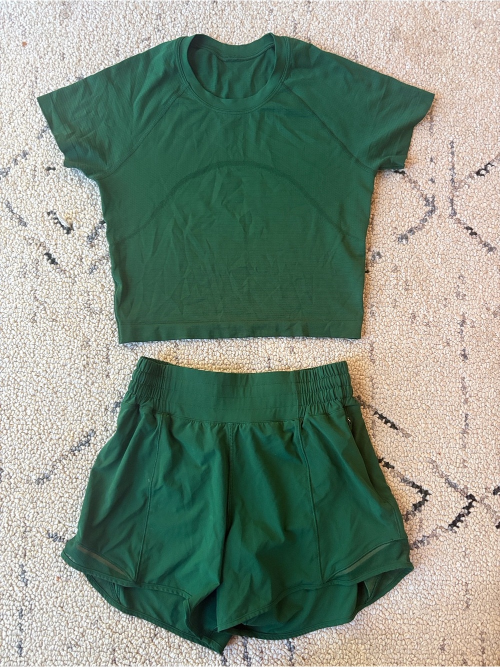lululemon set top 6/4
